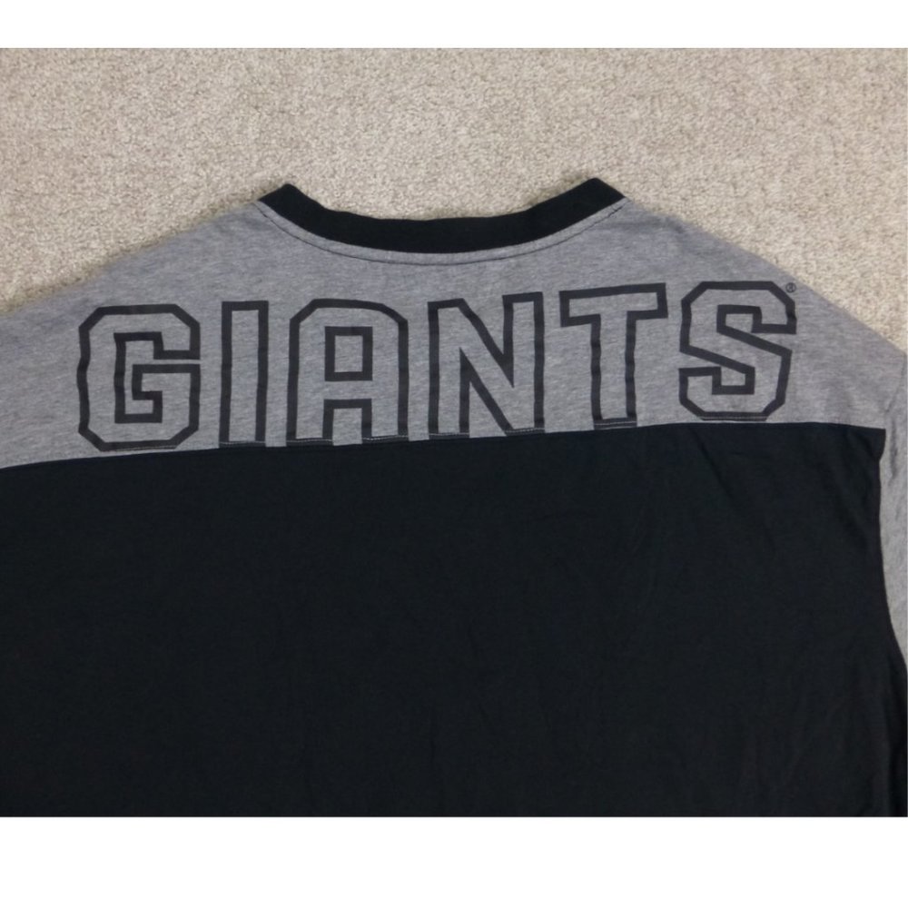 Fanatics San Francisco Giants Black and Grey with Orange Logo and Logo at Back - Picture 6 of 9